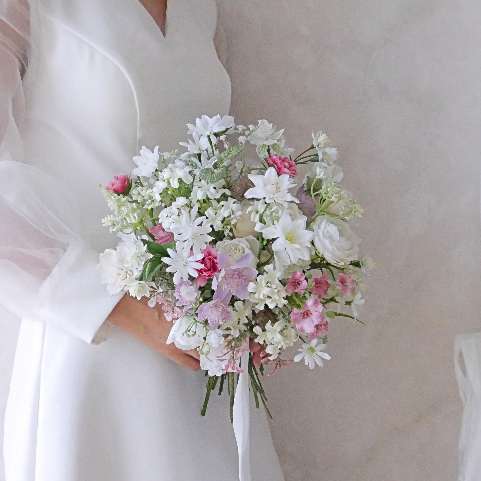 【新春SALE】ふわひら小花のラウンドブーケ｜ホワイト×ピンク×パープル｜造花ウェディング